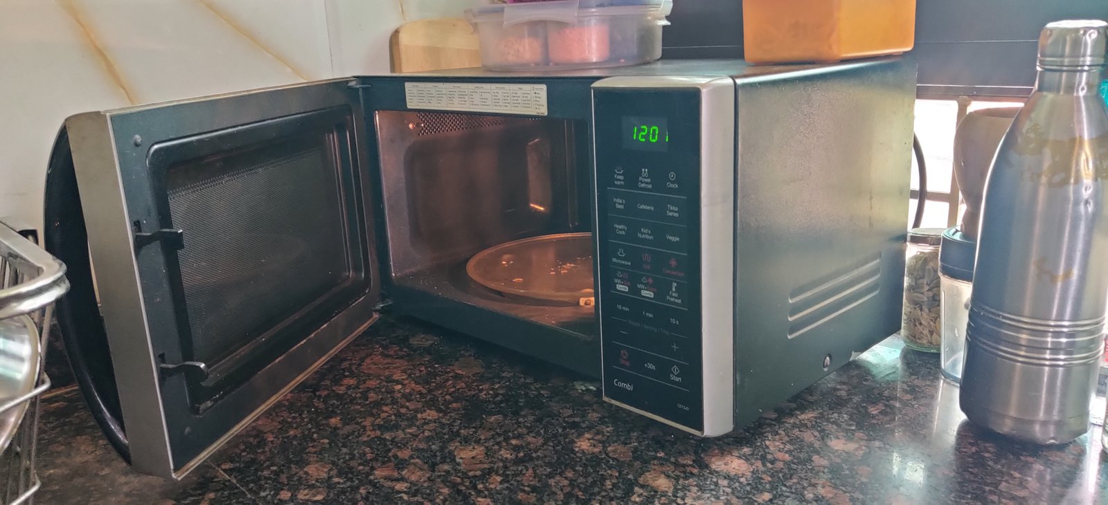 Samsung CE73JD Convection Microwave Oven (21L). - photo 4