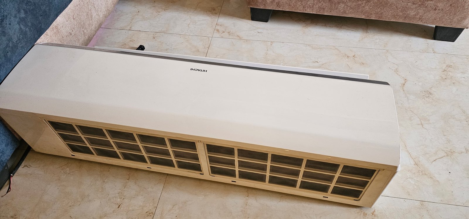 Hitachi AC indoor - photo 3