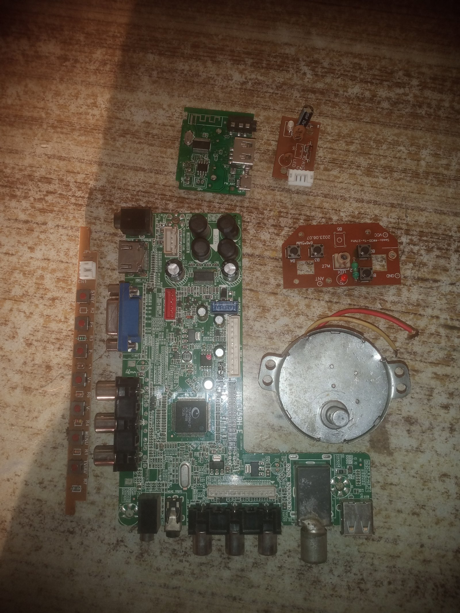 this is very good items and some items is properly work - Electronics in Siddharth Nagar