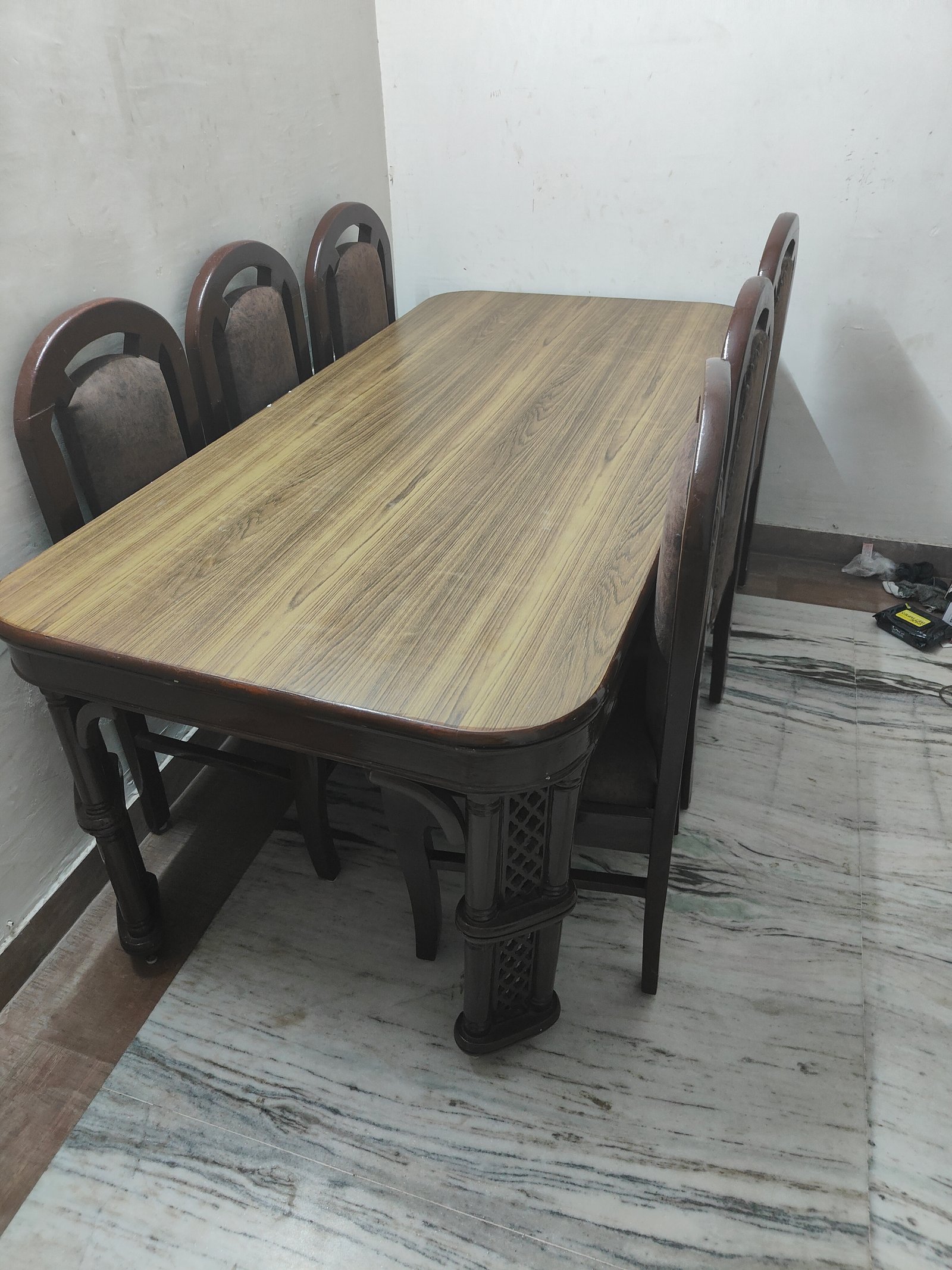 6 seater sisem wood dinning table - Furniture in Jaipur