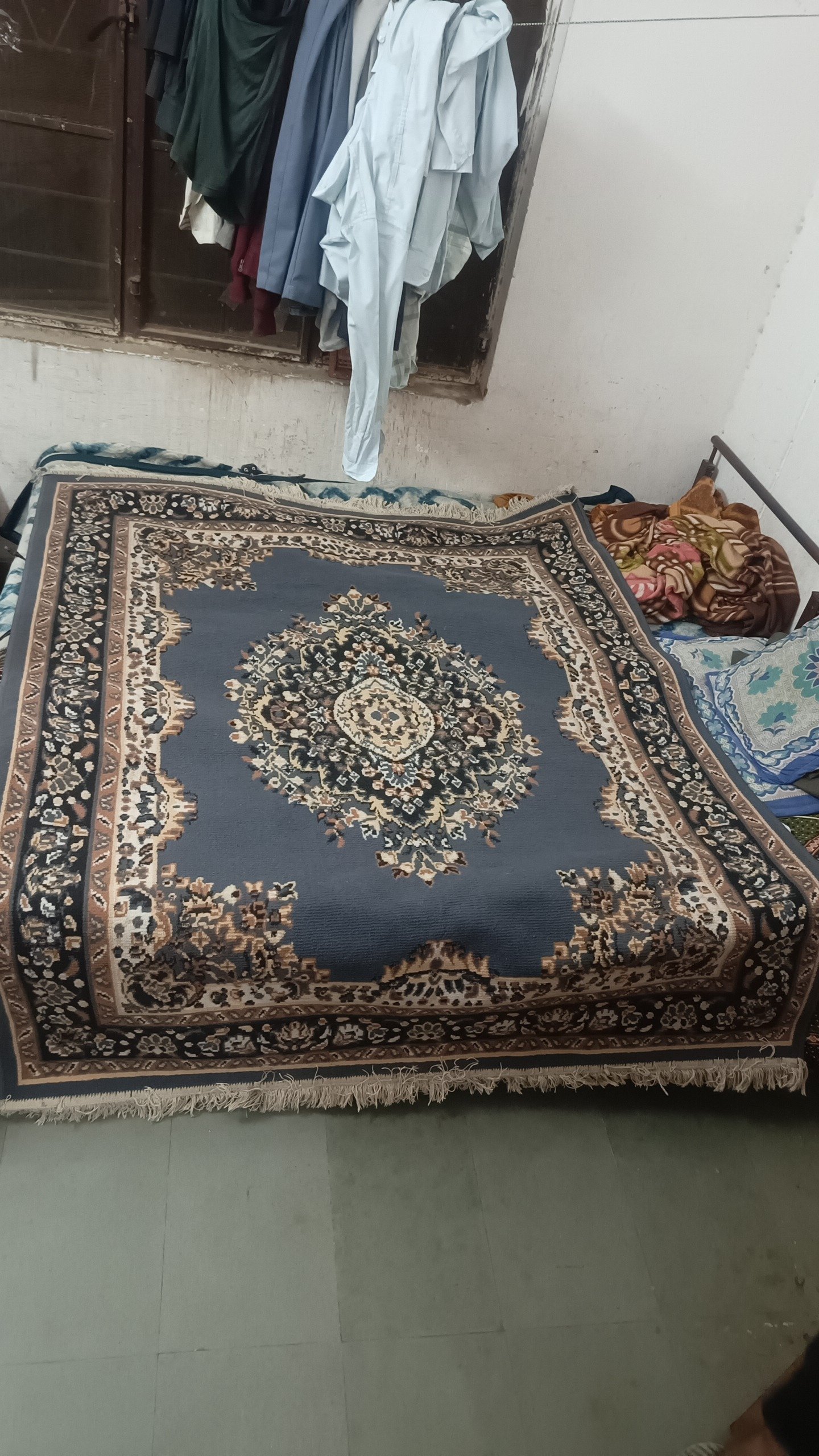 one carpet 5*7 - Home & Garden in Jaipur