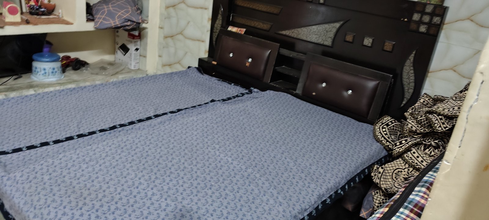a bed - photo 2
