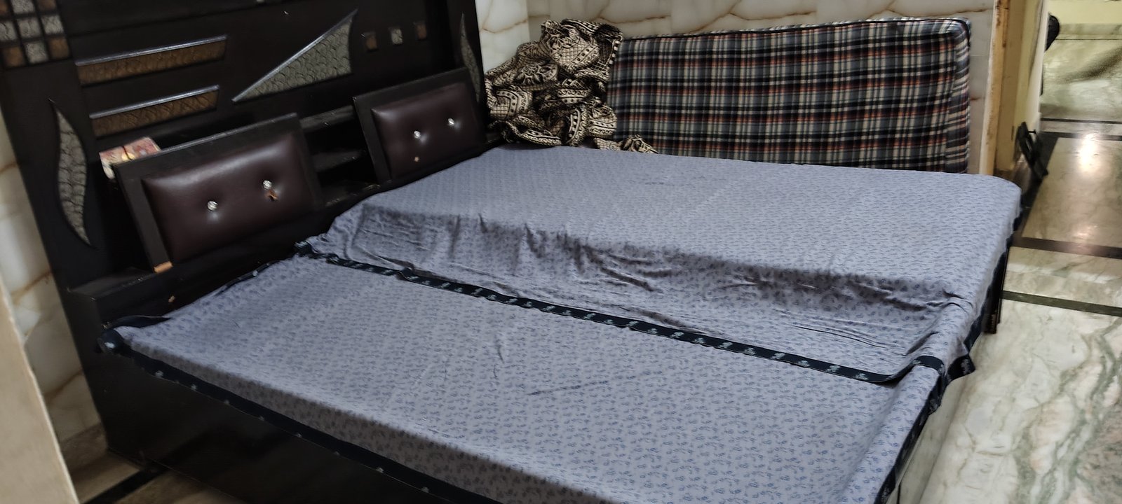 a bed - photo 3