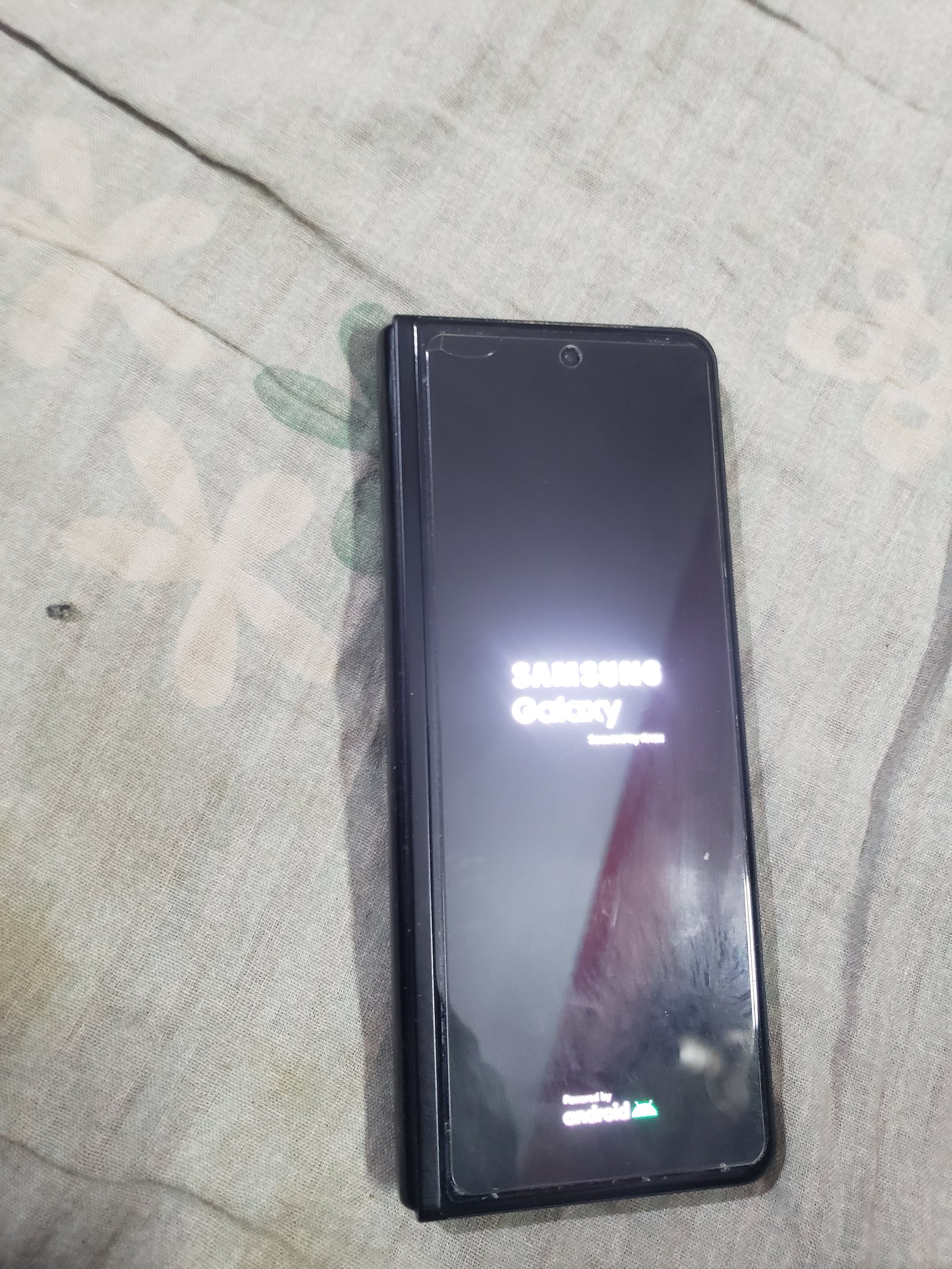 Samsung galaxy z fold3 5g mobile - Electronics in Jabalpur