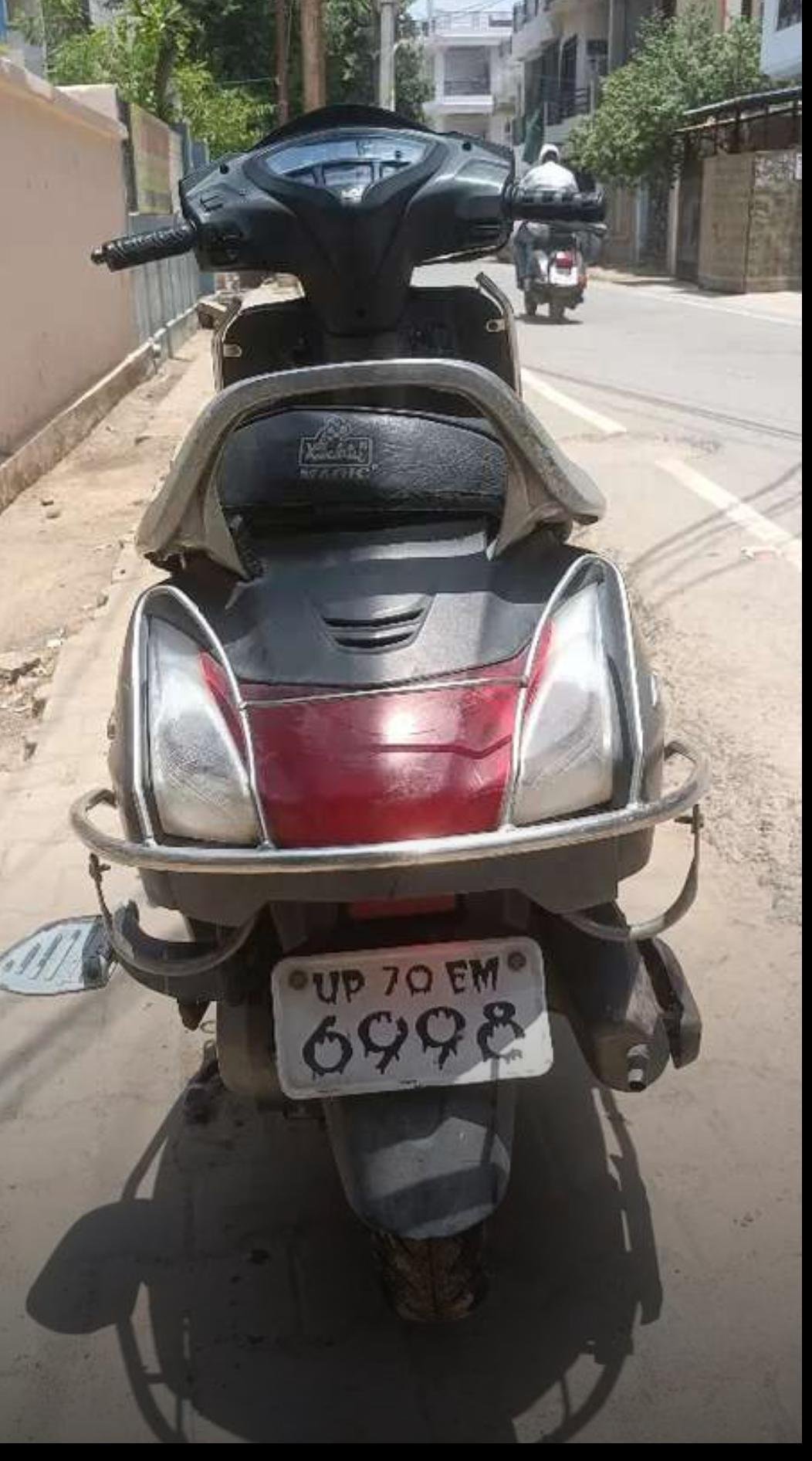 scooty - Home & Garden in Farukh Nagar
