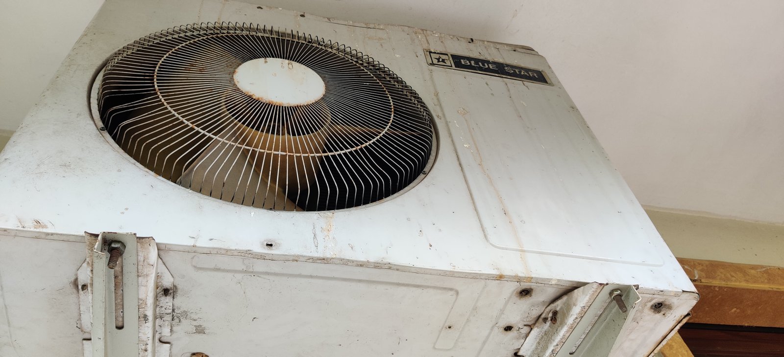 Ac  aluminium outer unit - photo 2