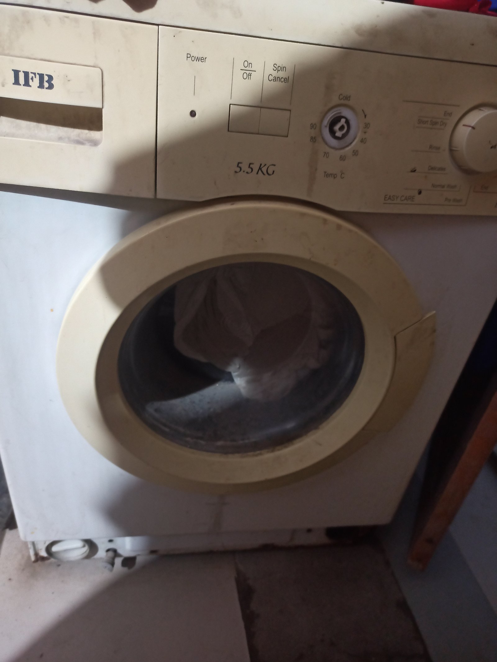IFB 5.5KG LOAD WASHING MACHINE - Electronics in indore