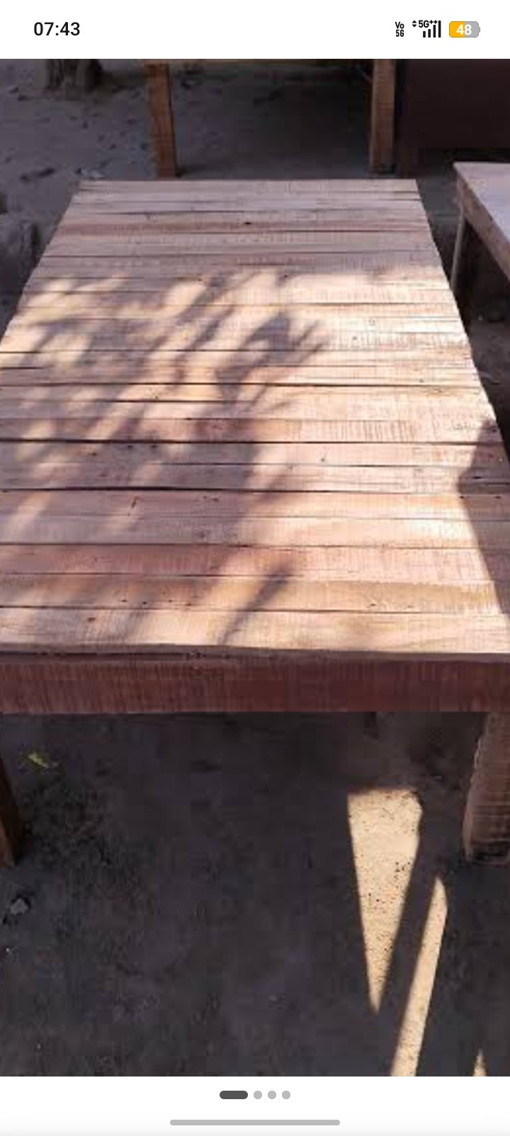 ek lohe ki aur ek lakadi ki takat Hai donon ka 3000 mein sel karni hai sath mein ek matters free aaega - Furniture