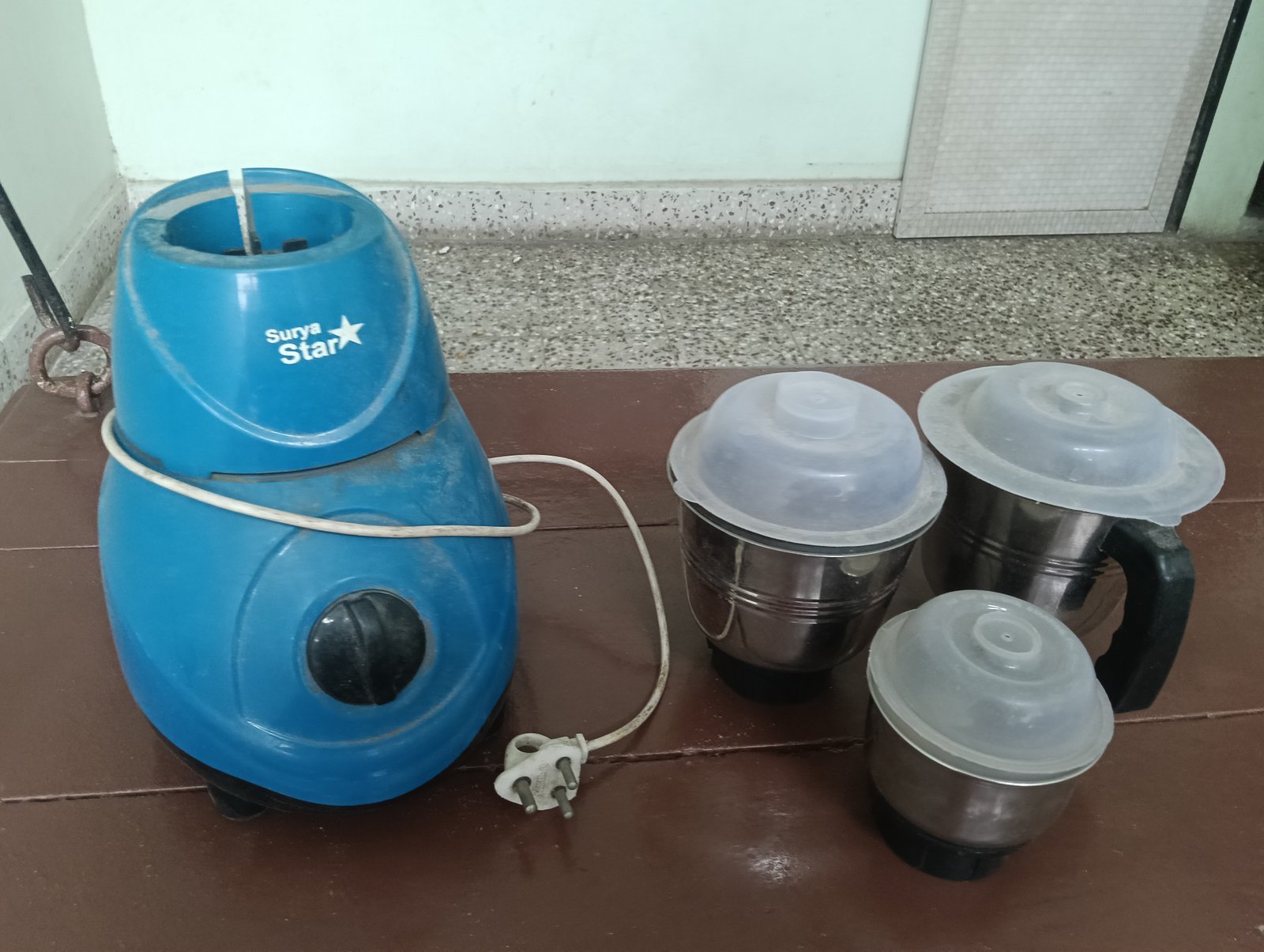Surya company ka hai - Electronics