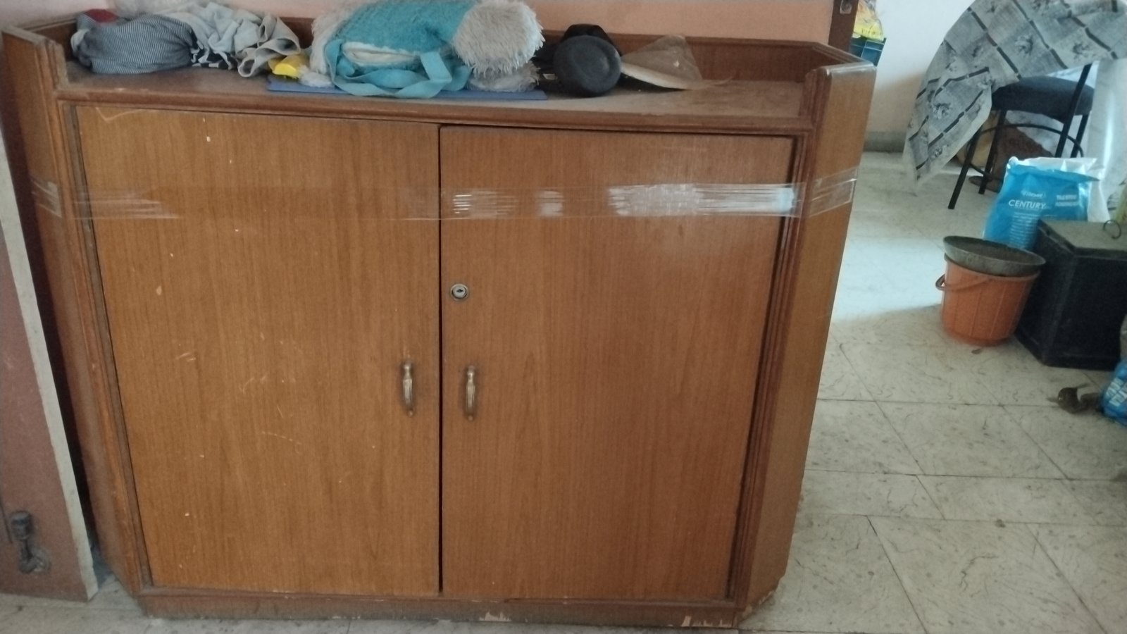 wooden cabinet - Furniture