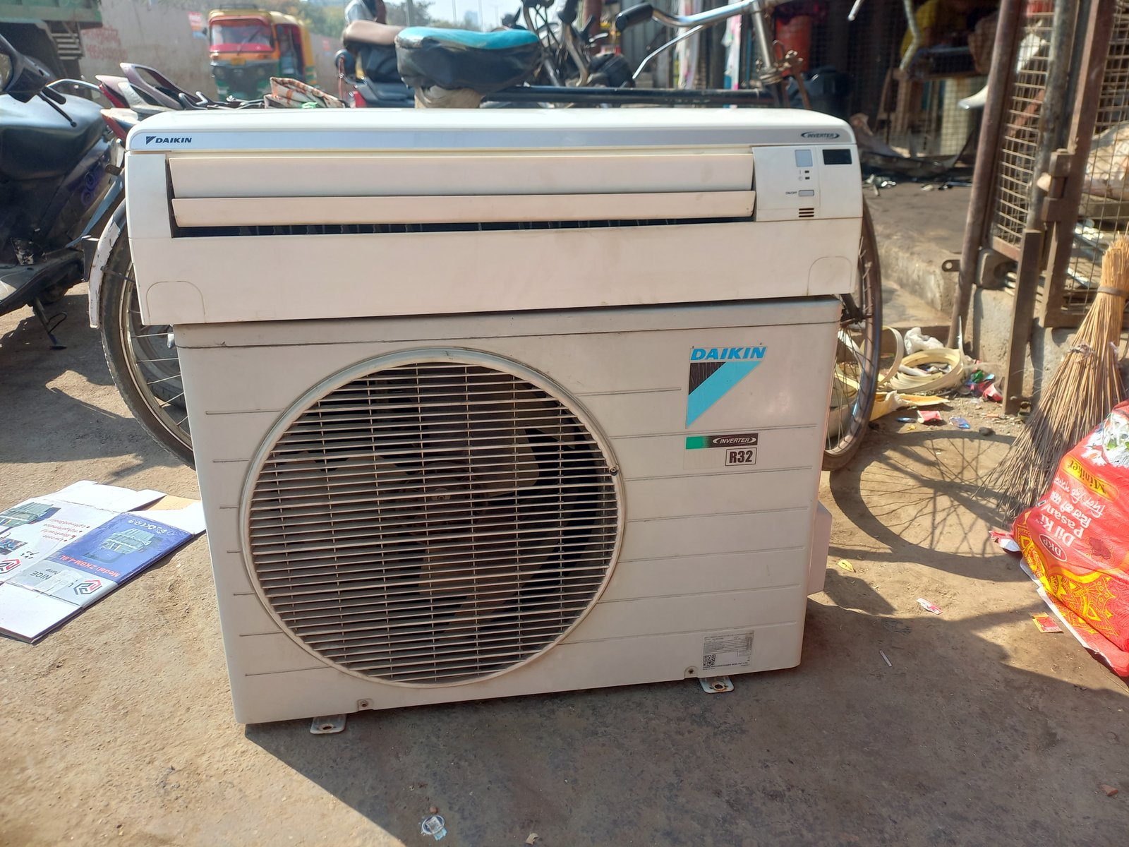📢 नोएडा में पुराने AC बेचने के लिए संपर्क करें!हम सभी प्रकार के पुराने AC खरीदते हैं❄️ Window AC❄️ Split AC🔧 AC के पुराने पार्ट्स♻️ Copper, Aluminum एवं अन्य Scrap💰 अच्छे और उचित दामों पर खरीदारी📍 नोएडा, सेक्टर 41📞 आज ही संपर्क करें! - photo 4