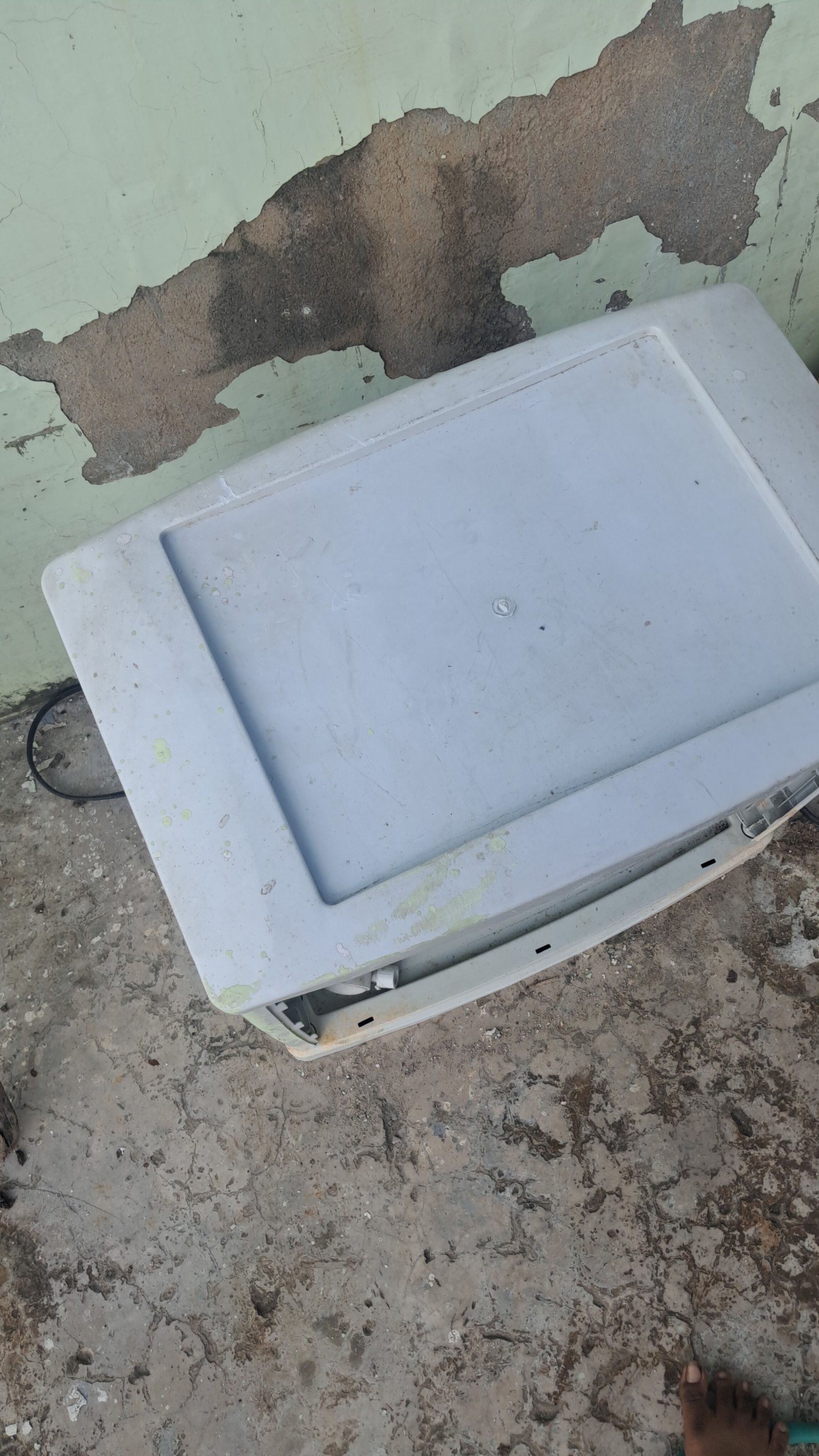 Heavy Duty Plastic Inverter Trolley / Battery Box (Good Condition) - Electronics in agra