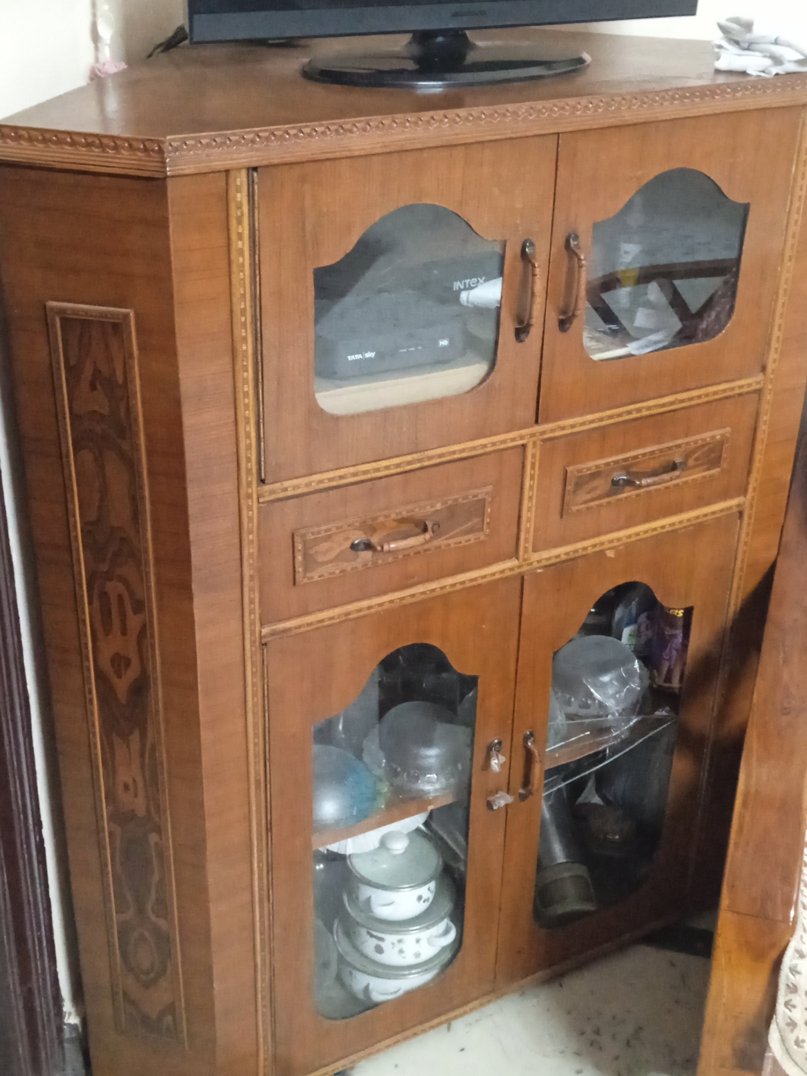 CORNER CABINET - Furniture in SAHIBABAD