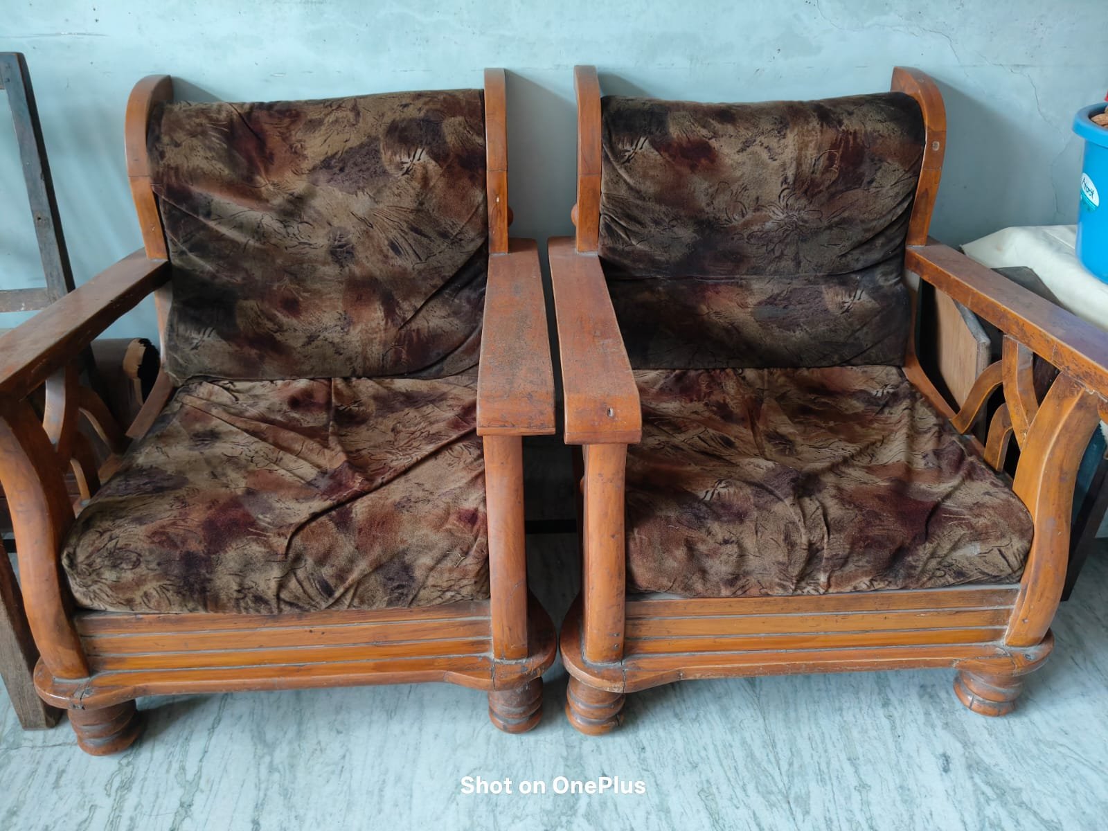 wooden sofa 3+1+1 - Furniture in jaipur
