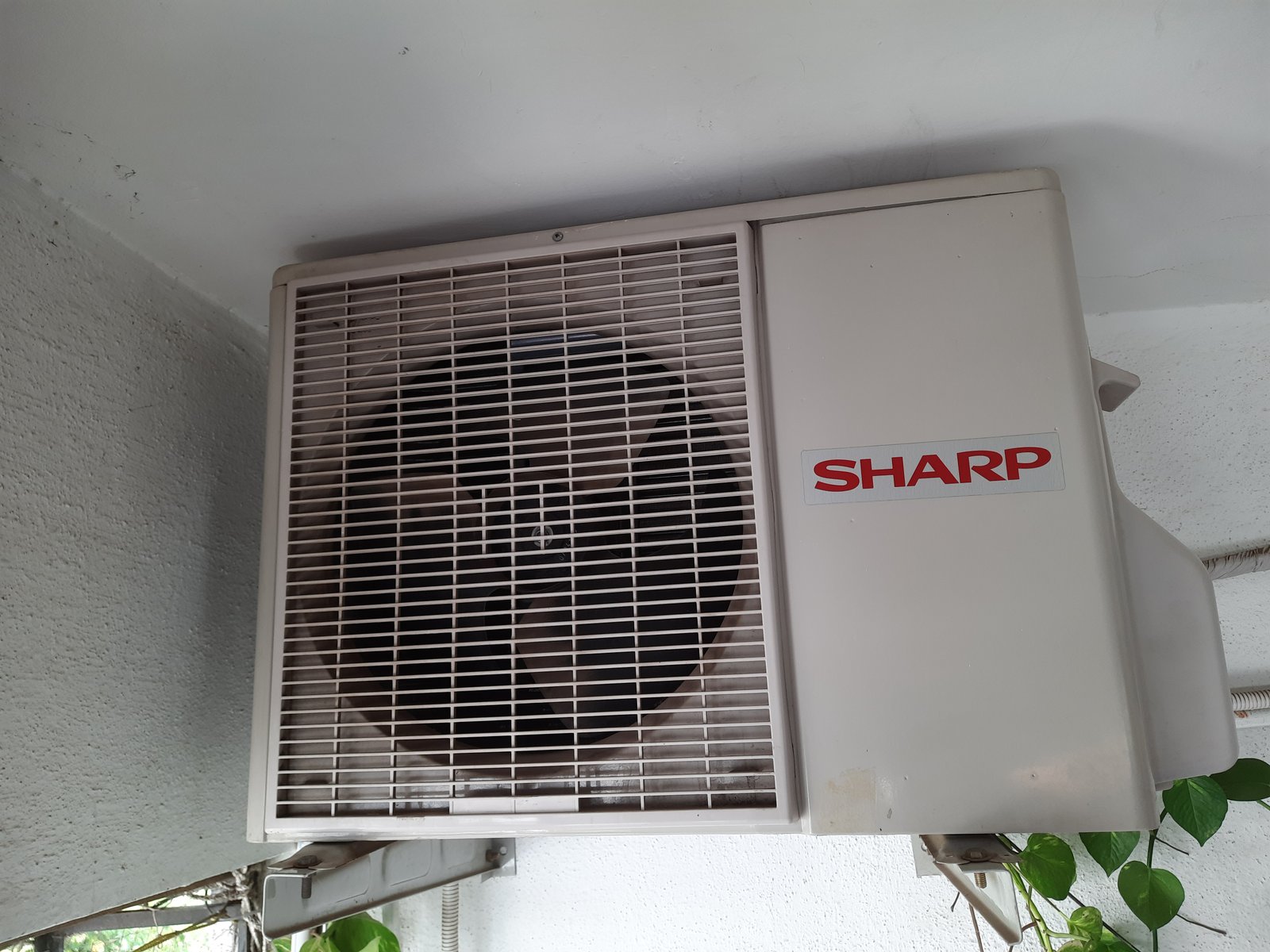 Sharp Split AC 1.2 Ton – (Working Condition) - photo 2