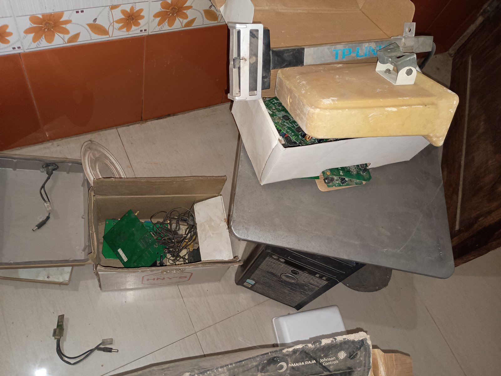 2 cpu, tplink, routers motherboard, tower equipments, etc - photo 2