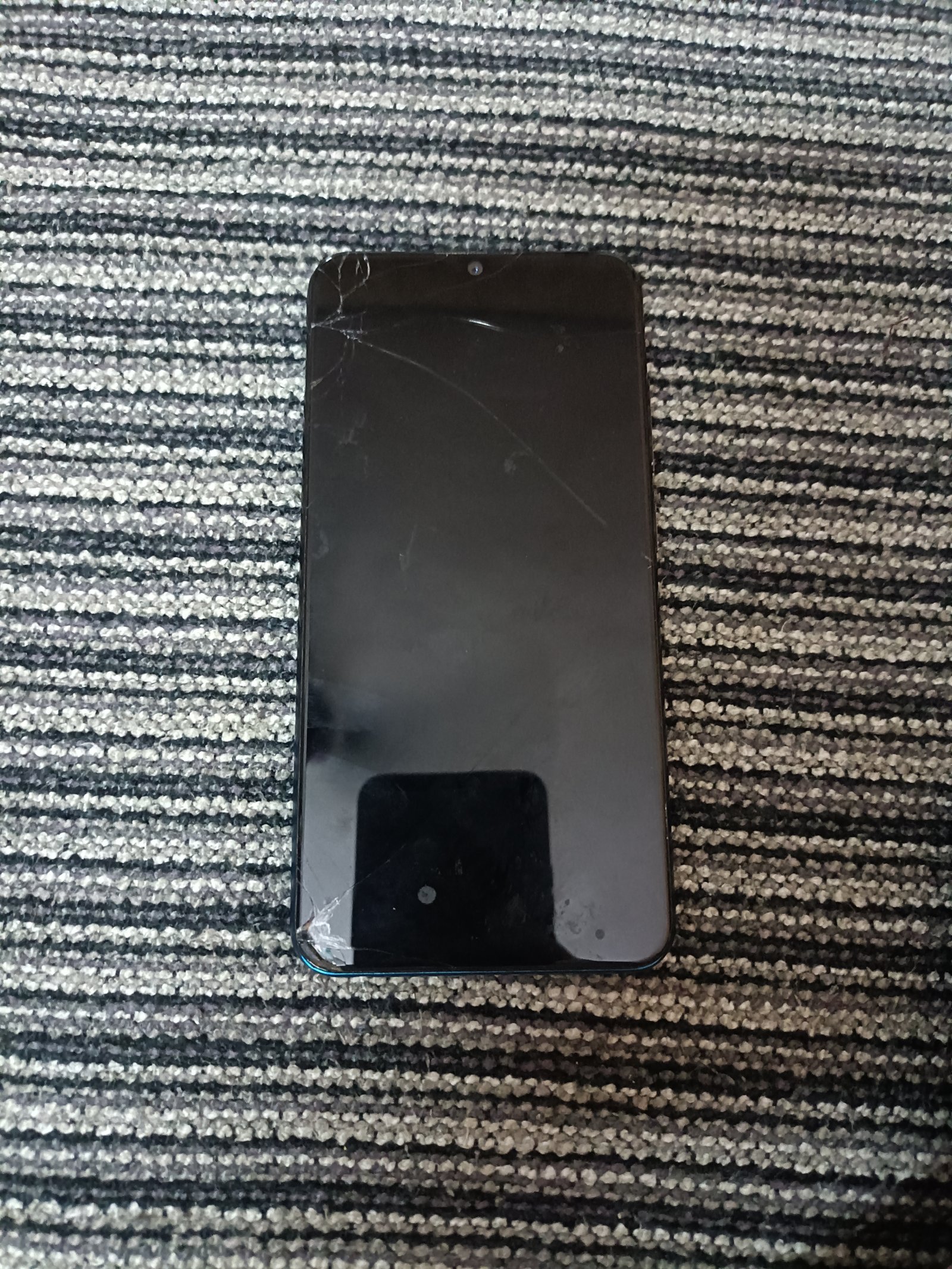 vivo 1820 - photo 2