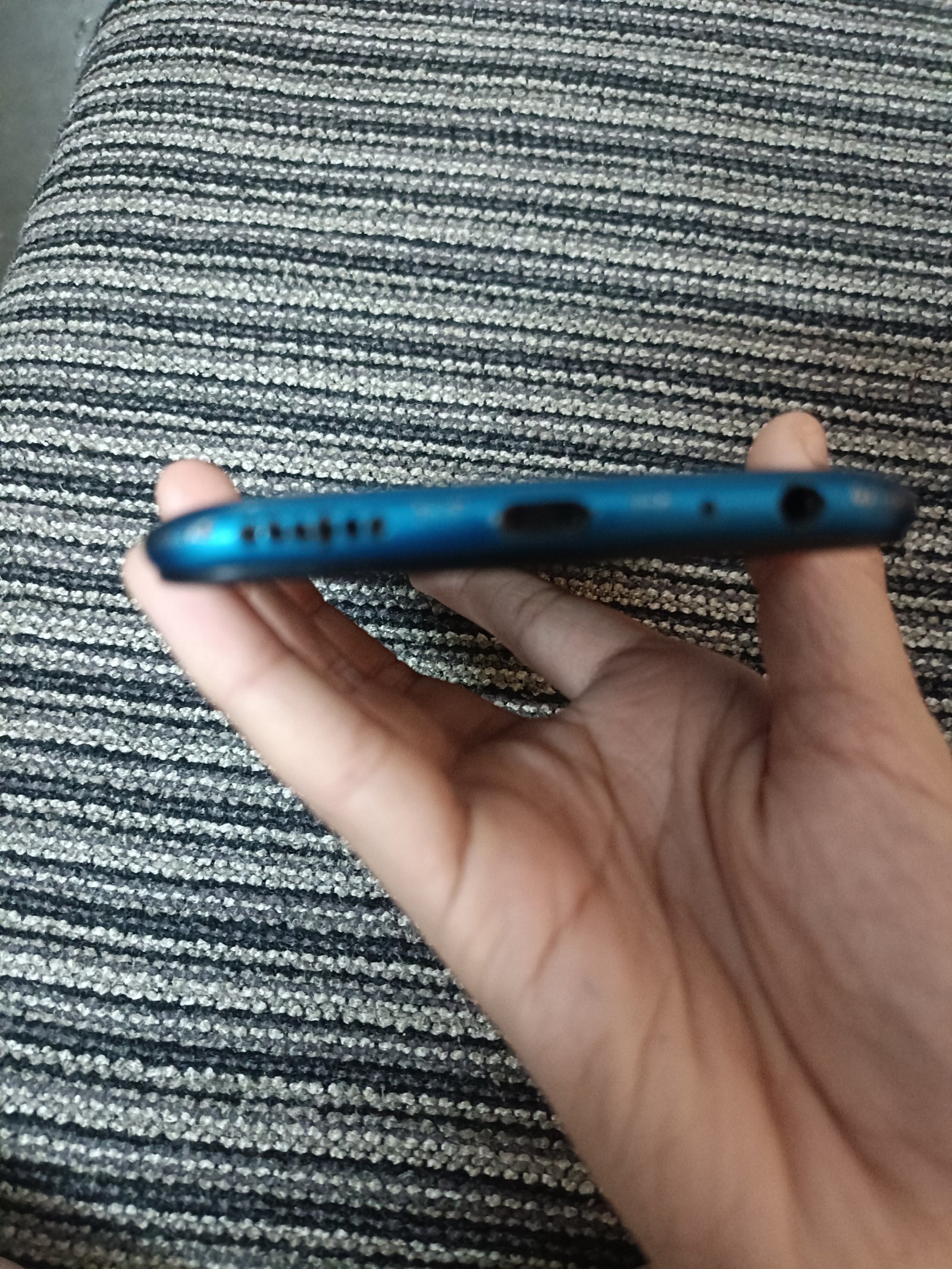 vivo 1820 - photo 4