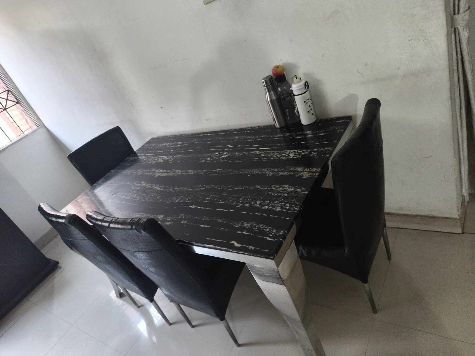 Dining table good in condition, 6 chairs, Granite top. - Furniture in patna